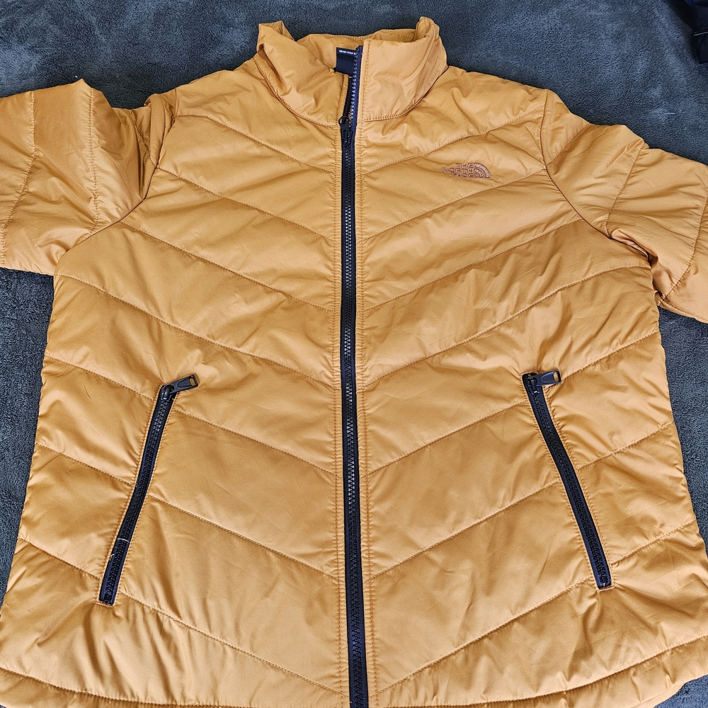 The North Face Women's Mustard Puffer Jacket Size Medium, New Without Tags